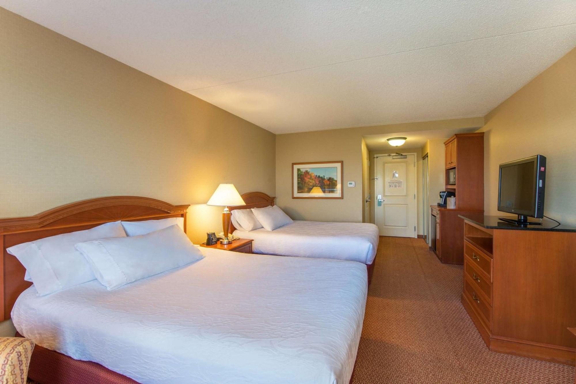 Hilton Garden Inn Fishkill Exteriör bild