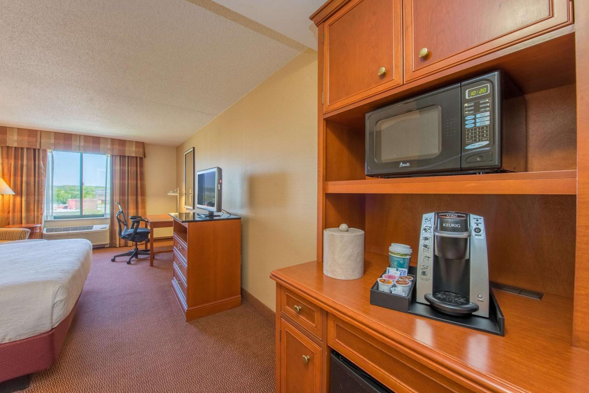 Hilton Garden Inn Fishkill Exteriör bild