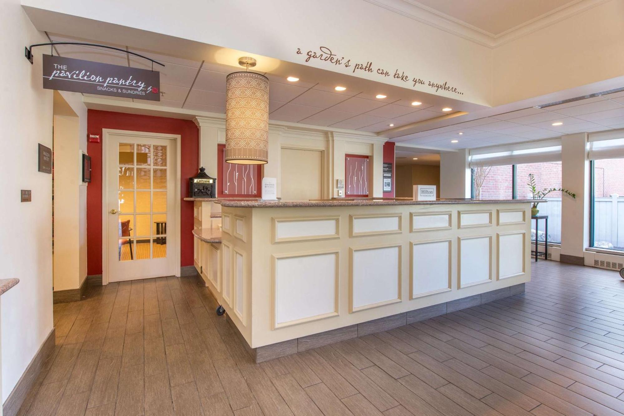 Hilton Garden Inn Fishkill Exteriör bild